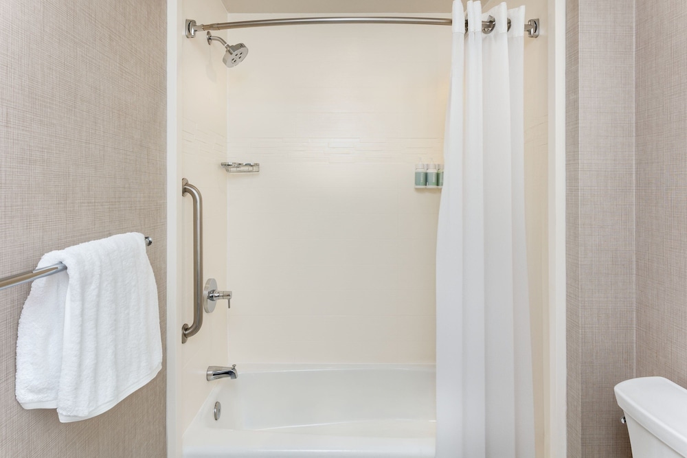 Residence Inn by Marriott Upper Marlboro Joint Base Andrews - photo 40