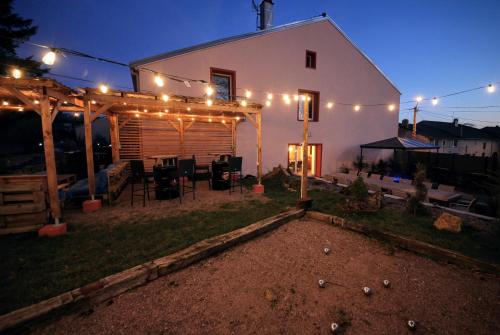 La Ferme à Gaston gîte de groupe de 250m2 avec spa et terrain de pétanque - carbon neutral hotel in Unknown City
