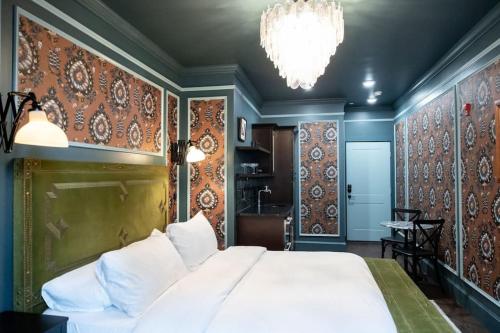 The Gas Lamp Hotel 1BR Adams - photo 24