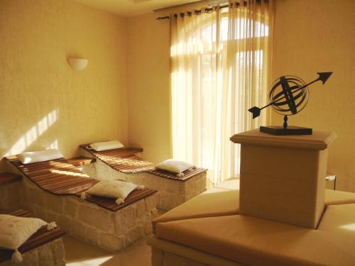 3 bedroom Villa Athina with private pool and golf views Aphrodite Hills Resort