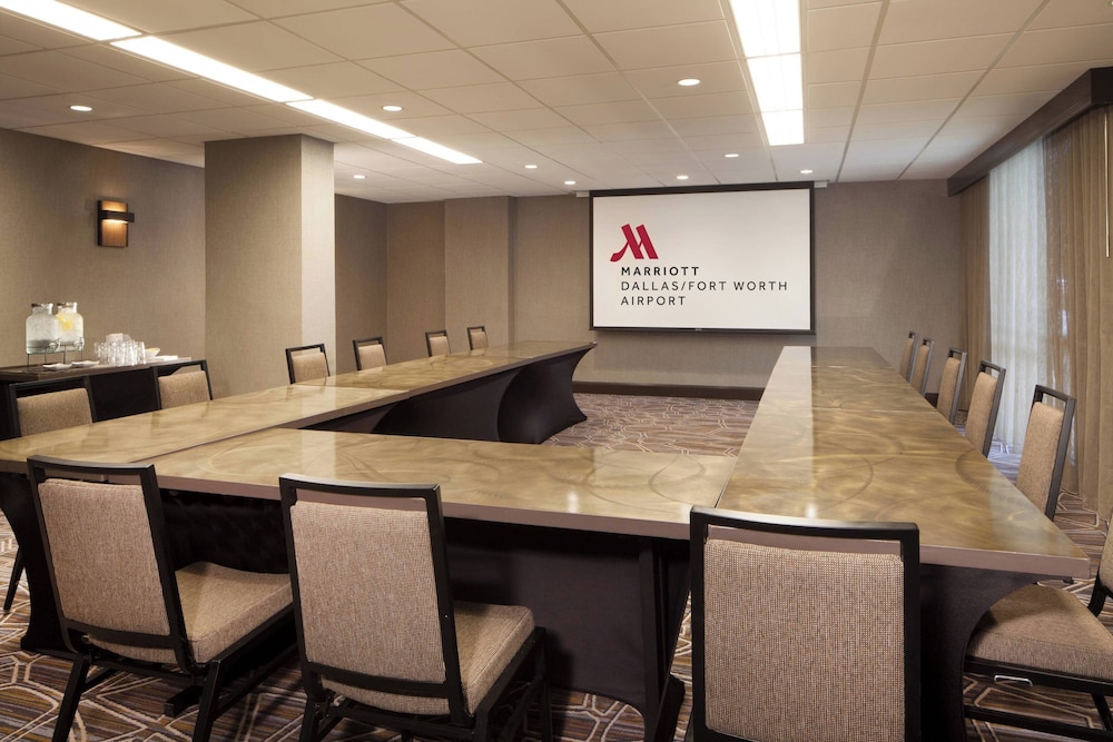 Dallas Fort Worth Airport Marriott - photo 70