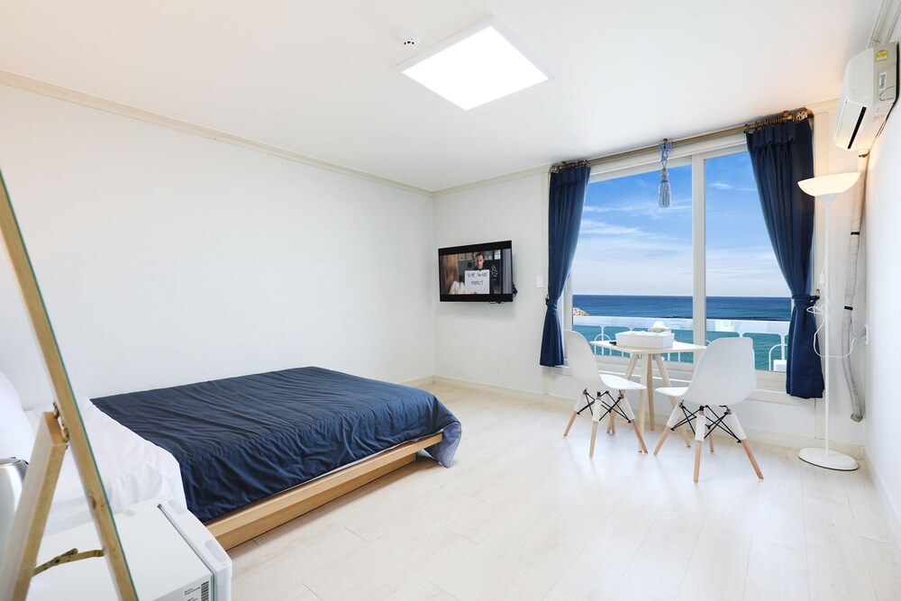 Mr. Slow in Sokcho, South Korea