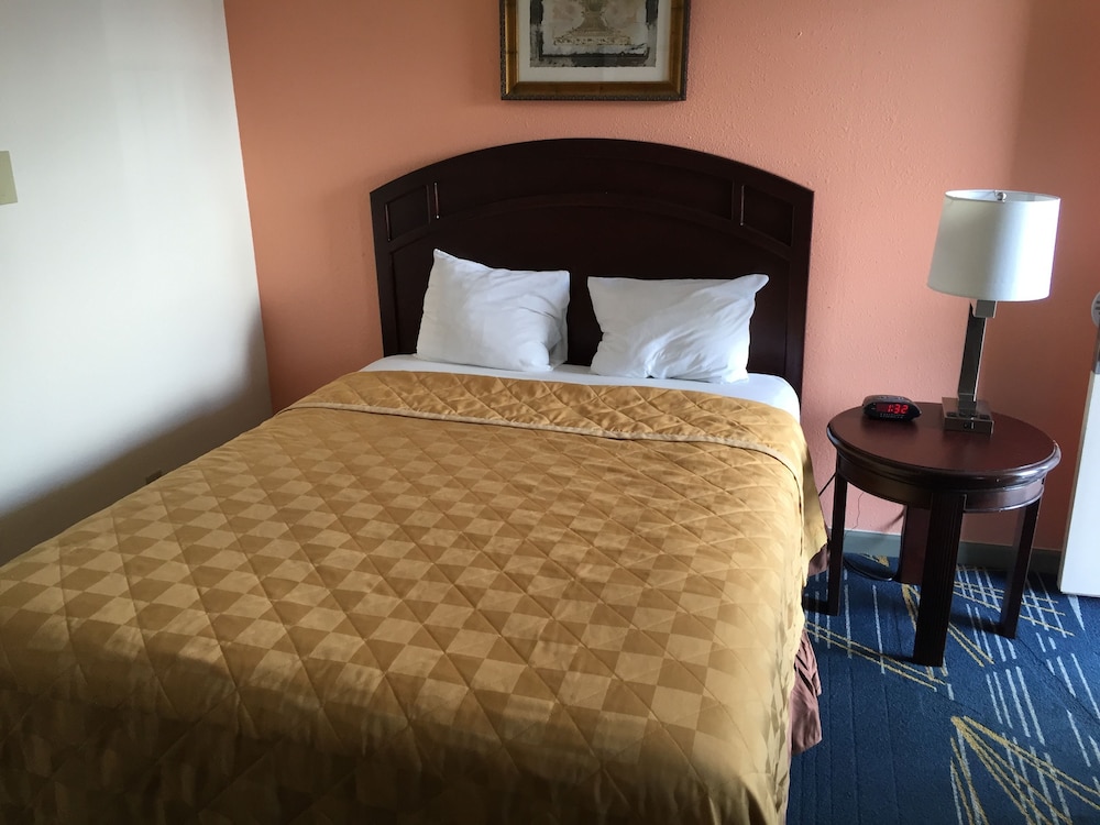 La Hacienda Motel - photo 4