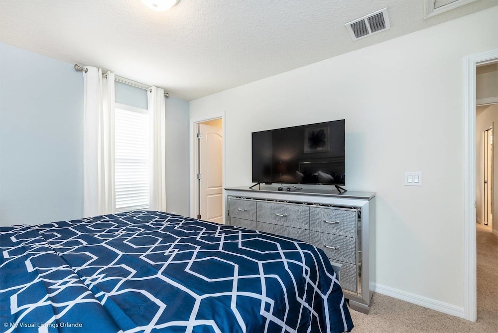 Solterra Resort Brand NEW 5bed Pool Home #5st417 - photo 2