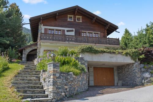 Sauna nature & parking privé Vercorin 10 pers — hotel in Chalais