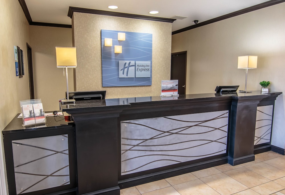 Holiday Inn Express & Suites Farmington by IHG - photo 51
