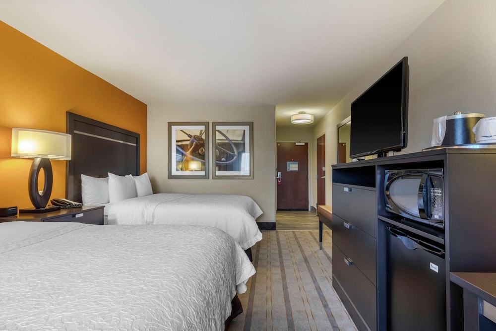 Hampton Inn & Suites Columbus - photo 22