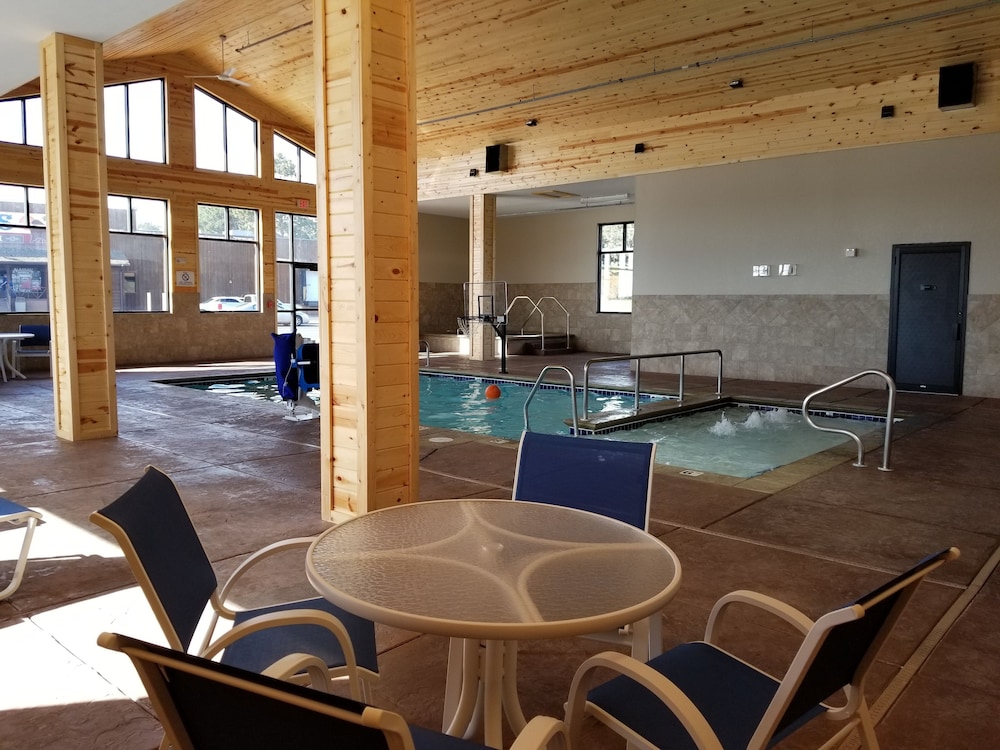 Baymont by Wyndham Oacoma - photo 8