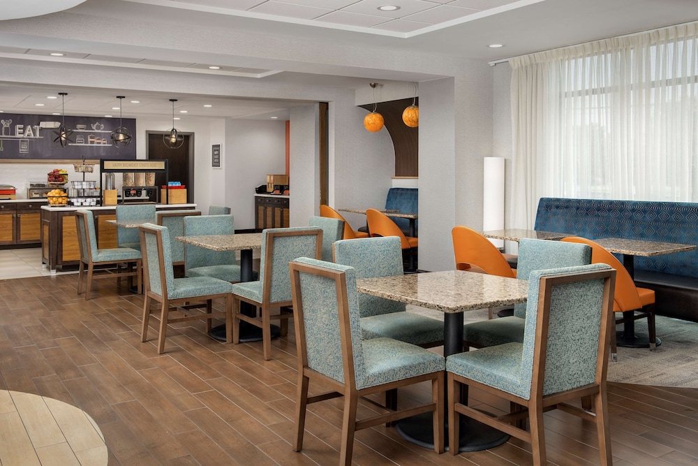 Hampton Inn Knoxville Clinton I 75 - photo 23