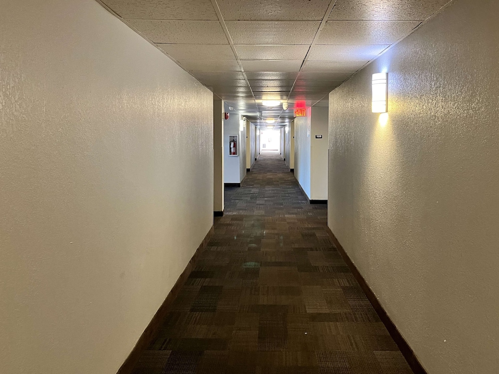 Studio 6 Suites Springfield OH - photo 12