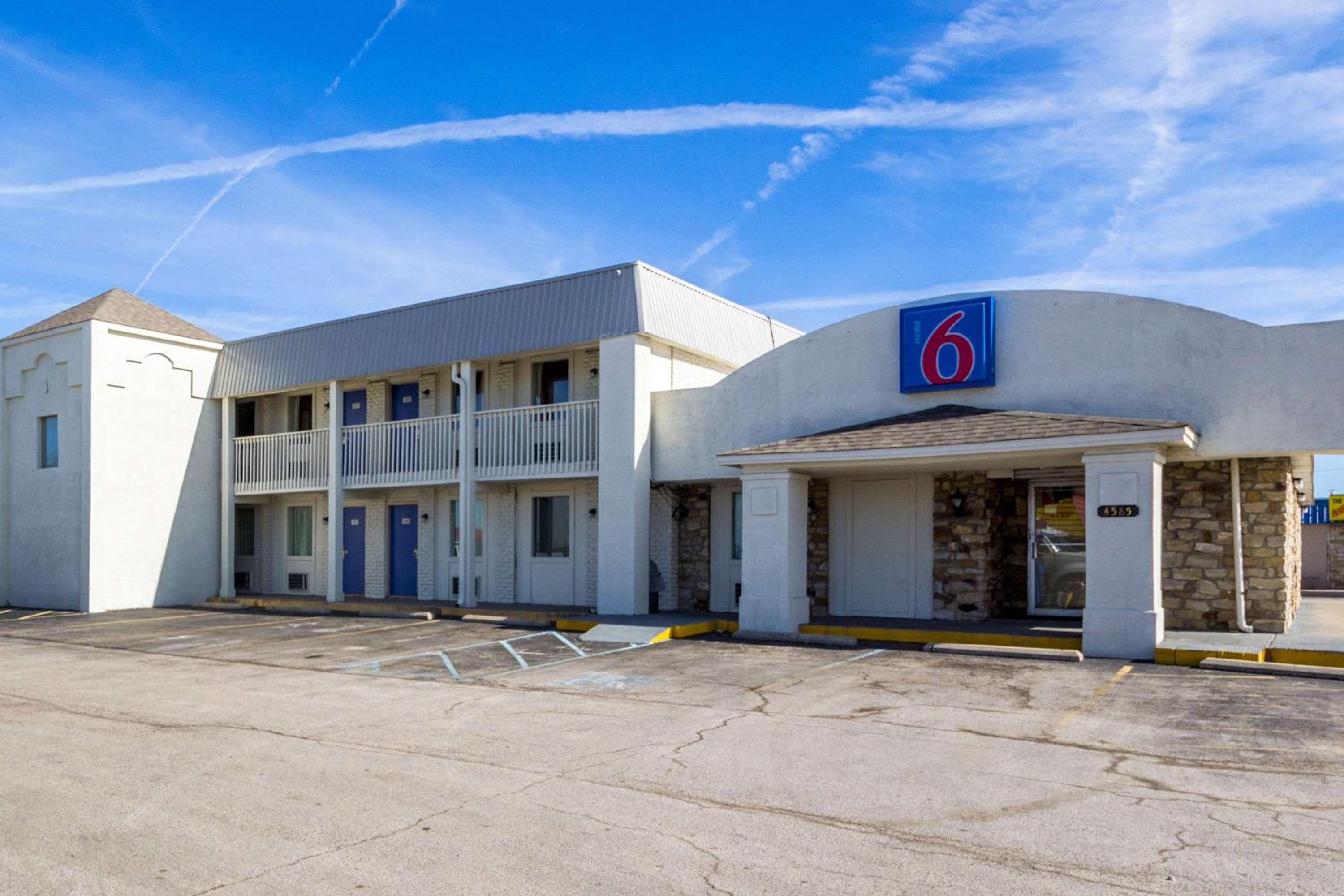 Motel 6 Indianapolis IN South - photo 22