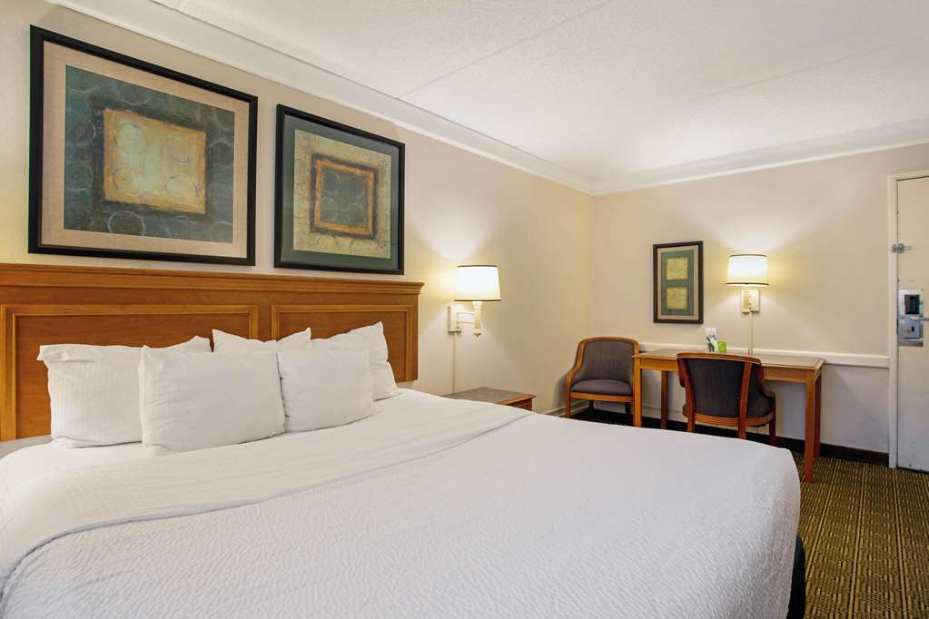 La Quinta Inn Lexington Horse Park - photo 29