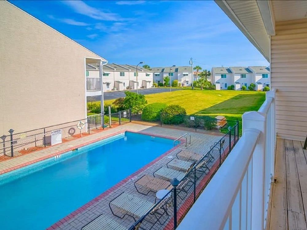Woodland Shores Beach Resort by Panhandle Getaways - photo 12