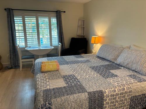 Malyn 122 Waterfront condo few blocks to beach — 4-Star Luxury Hotel in Saint Pete Beach, United States
