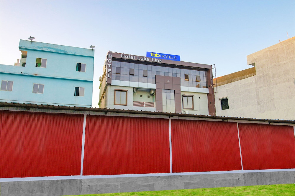Fabexpress Lake Link - last minute hotel in Bhopal