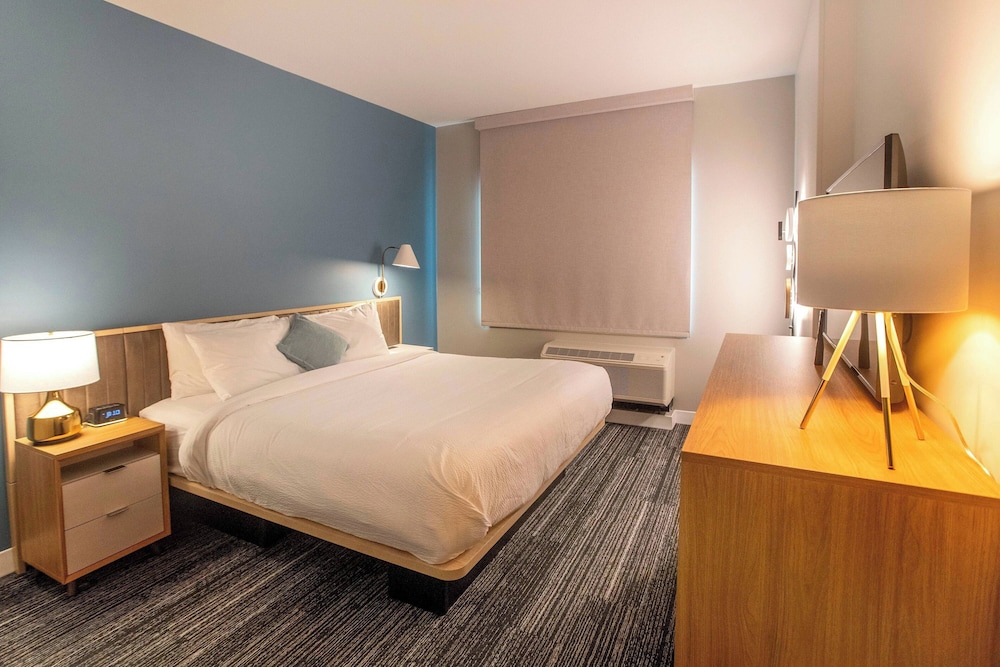 TownePlace Suites by Marriott Conroe - photo 13