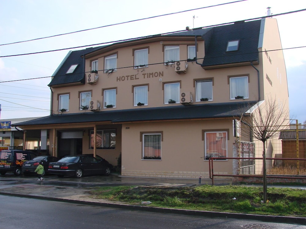 Timon - carbon neutral hotel in Budapest
