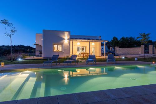 Villa Incantesimo — 4-Star Luxury Hotel in Salve, Italy