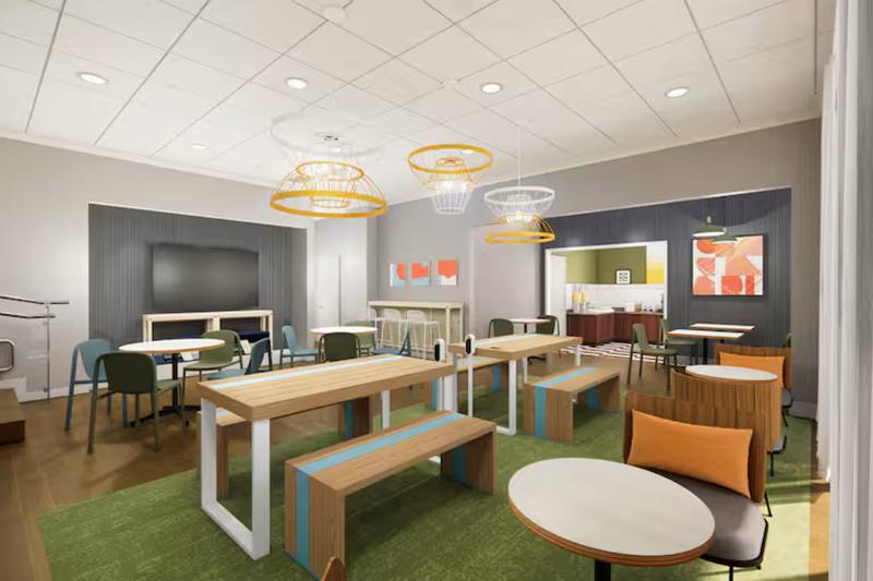Spark by Hilton Portland Airport Maine Mall - photo 2