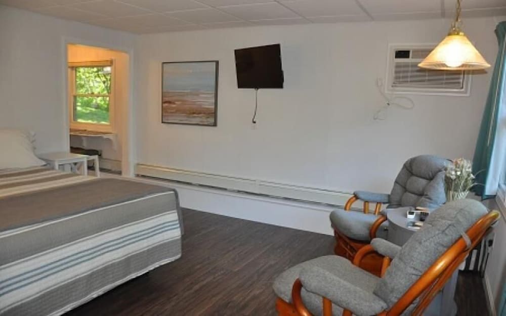 Towne Lyne Motel - photo 6