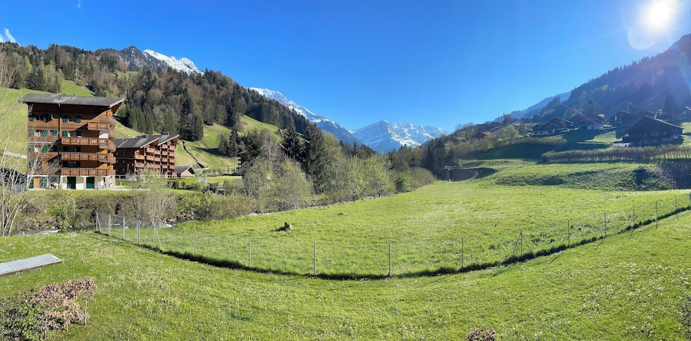 Thermes Parc Les Bains du Val d’Illiez in Vals Platz, Switzerland