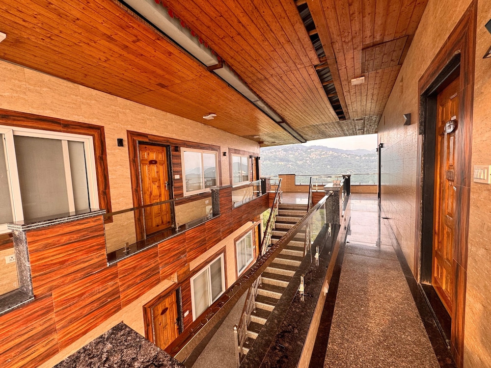Heavens View Resort - last minute hotel in Mussoorie