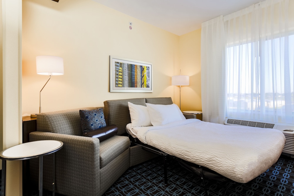 Fairfield by Marriott Inn & Suites Wheeling at The Highlands - photo 14