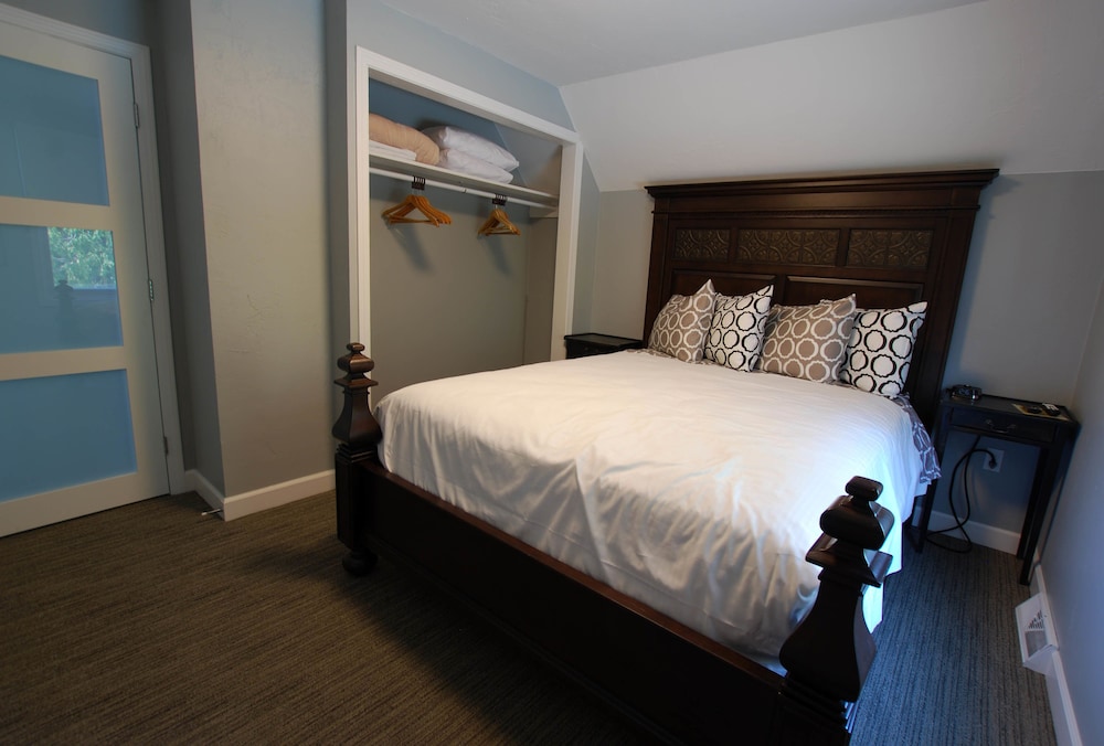 Homestead Suites Fish Creek - photo 7