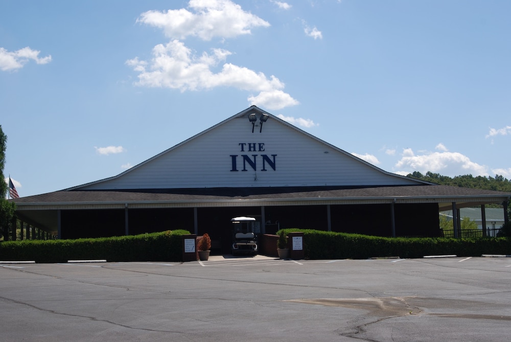The Golf Inn at QC Resort and RV - photo 27
