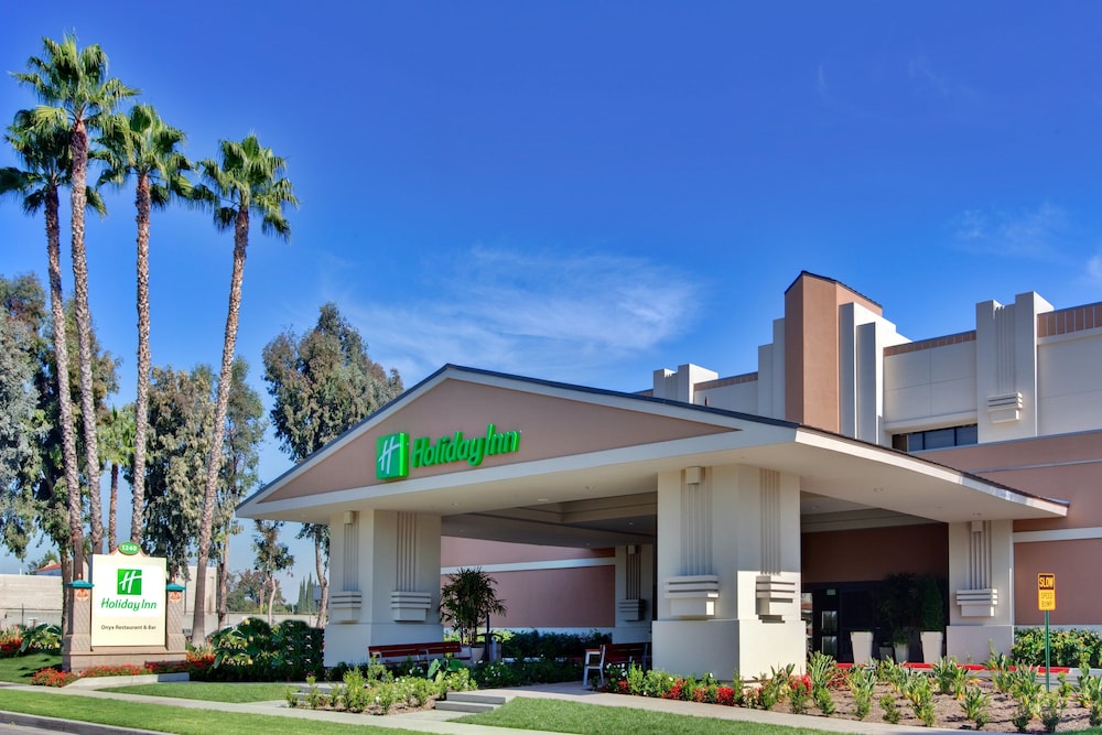 Holiday Inn Hotel & Suites Anaheim an IHG Hotel - featured photo