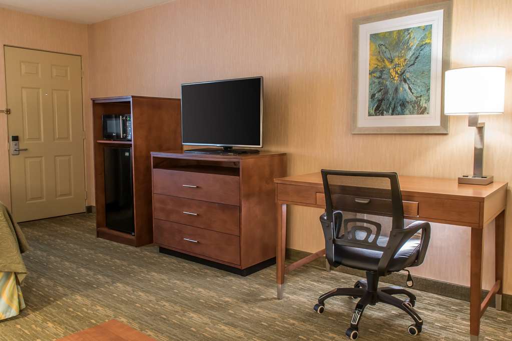 Quality Inn Bedford - photo 30