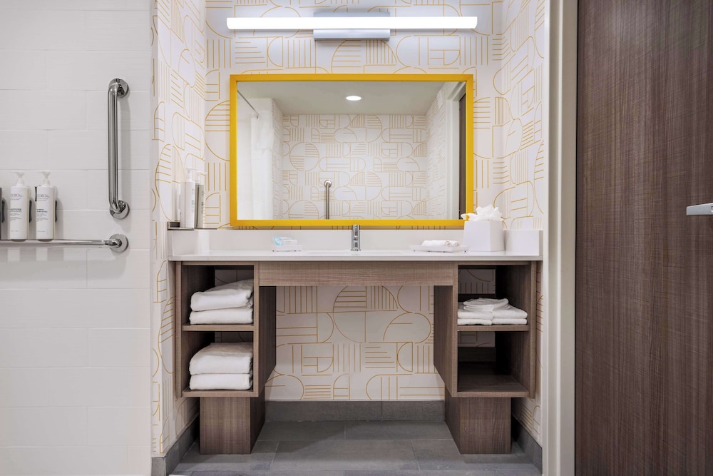 Home2 Suites by Hilton Indianapolis North at Intech Park - photo 20