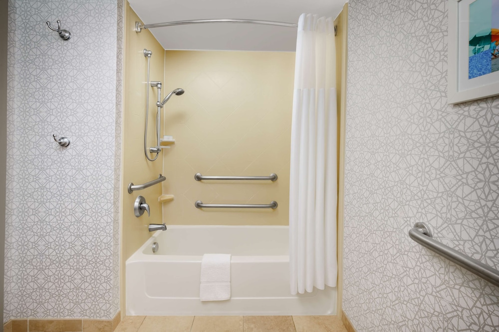 Hampton Inn Ft. Lauderdale Cypress Creek - photo 17