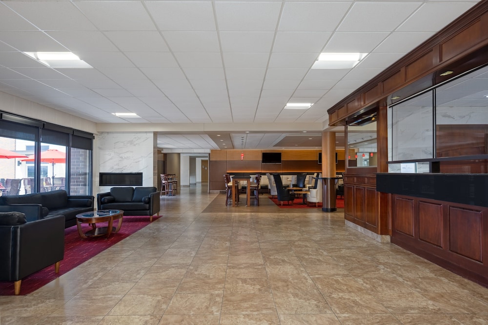 Holiday Inn Des Moines Airport Conf Center by IHG - photo 79