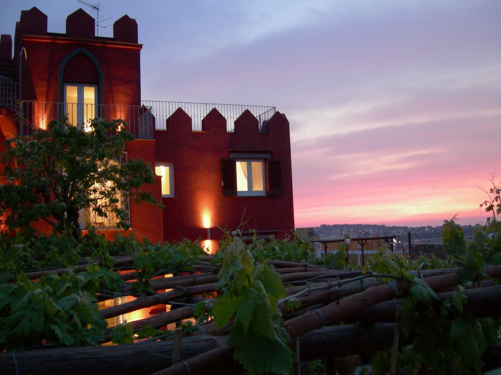 La Vigna - carbon neutral hotel in Procida