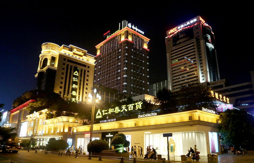 Lia Chengdu Hotel — 4-Star Luxury Hotel in Chengdu, People's Republic of China