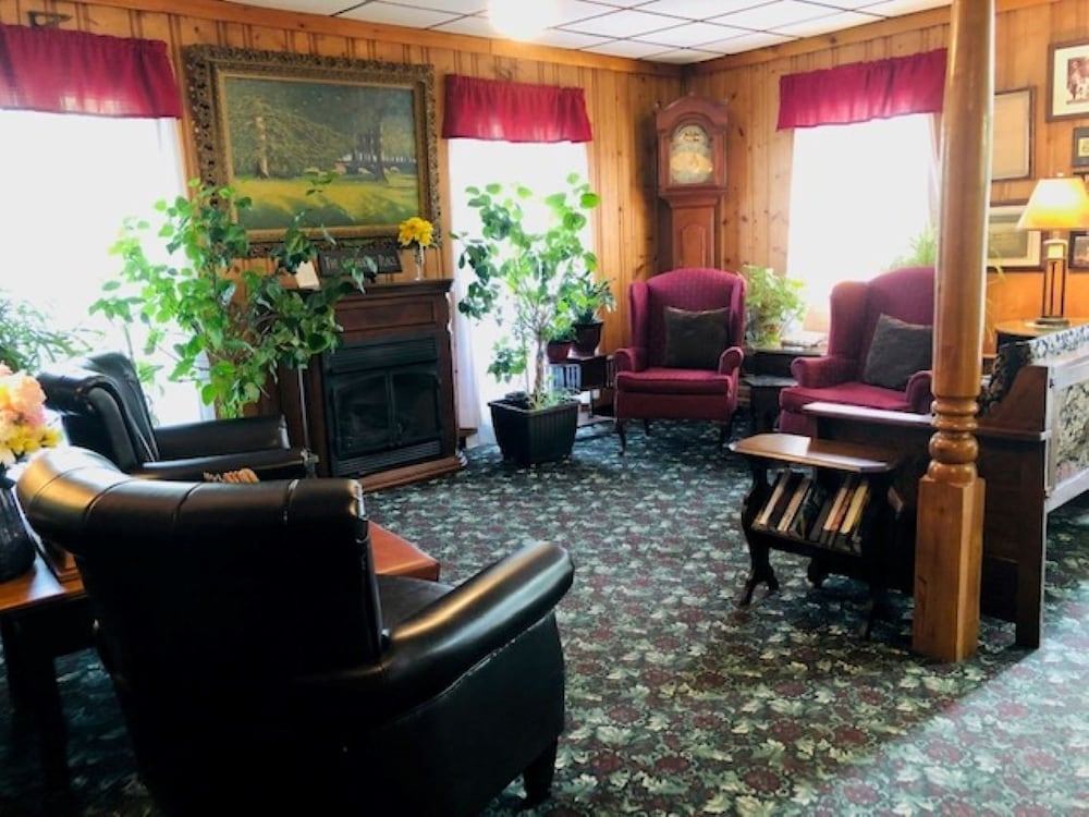 The Bavarian Manor Hotel - photo 17