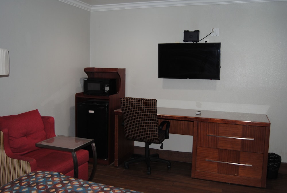 La Puente Inn Motel - photo 29
