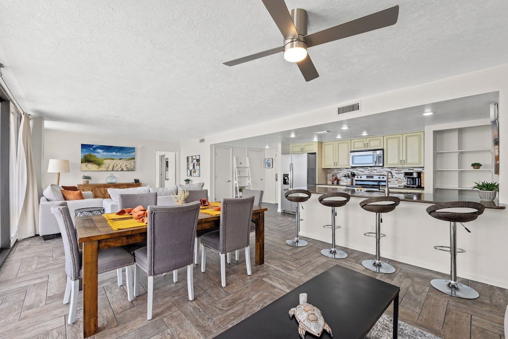 Sandpiper Beacon Beach Resort - photo 301
