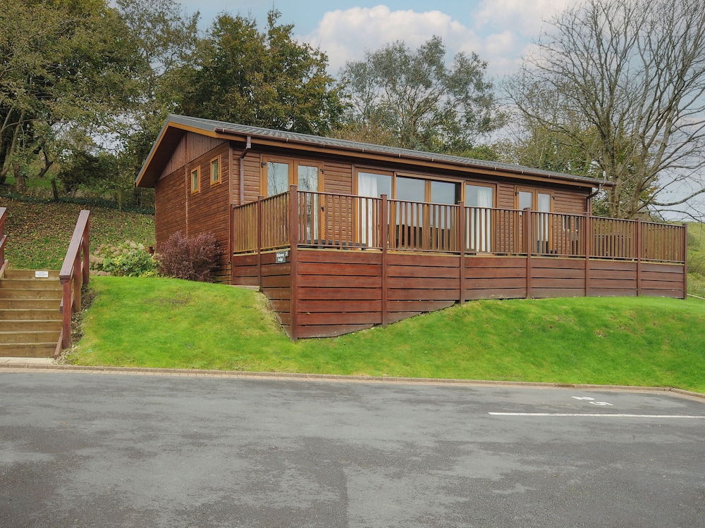 Hideaway Lodge — 4-Star Luxury Hotel in Tintagel, United Kingdom