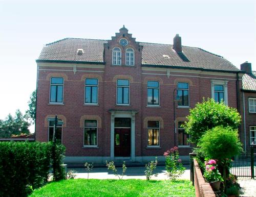Rosa Arvensis — 4-Star Luxury Hotel in Lottum, Netherlands