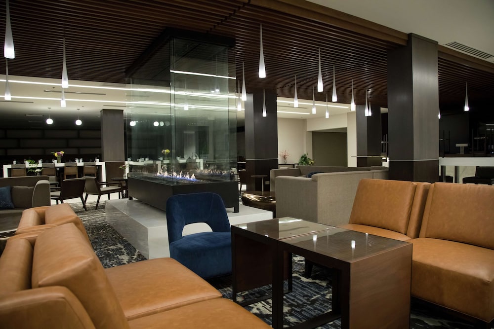 DoubleTree by Hilton Hotel Syracuse - photo 3