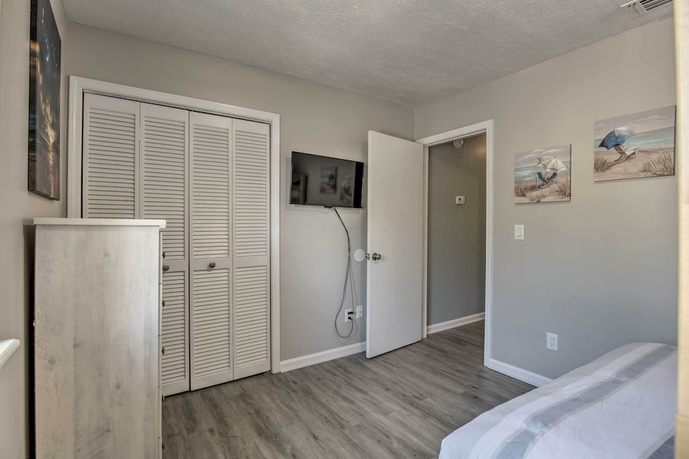 Updated PCB Resort Townhome Walk to Beach - photo 25