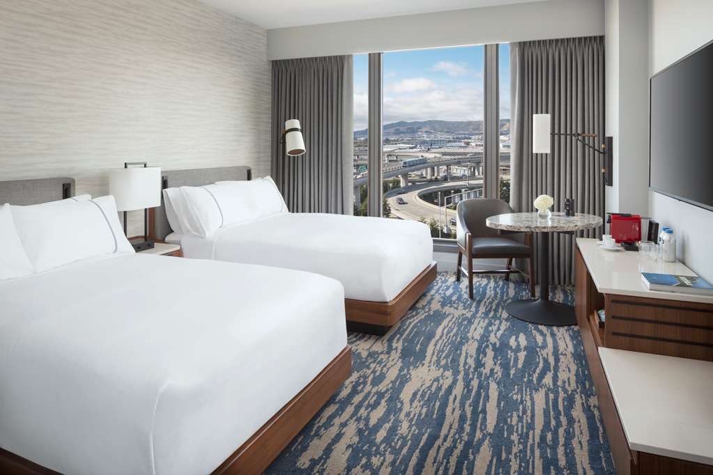 Grand Hyatt at SFO - photo 17