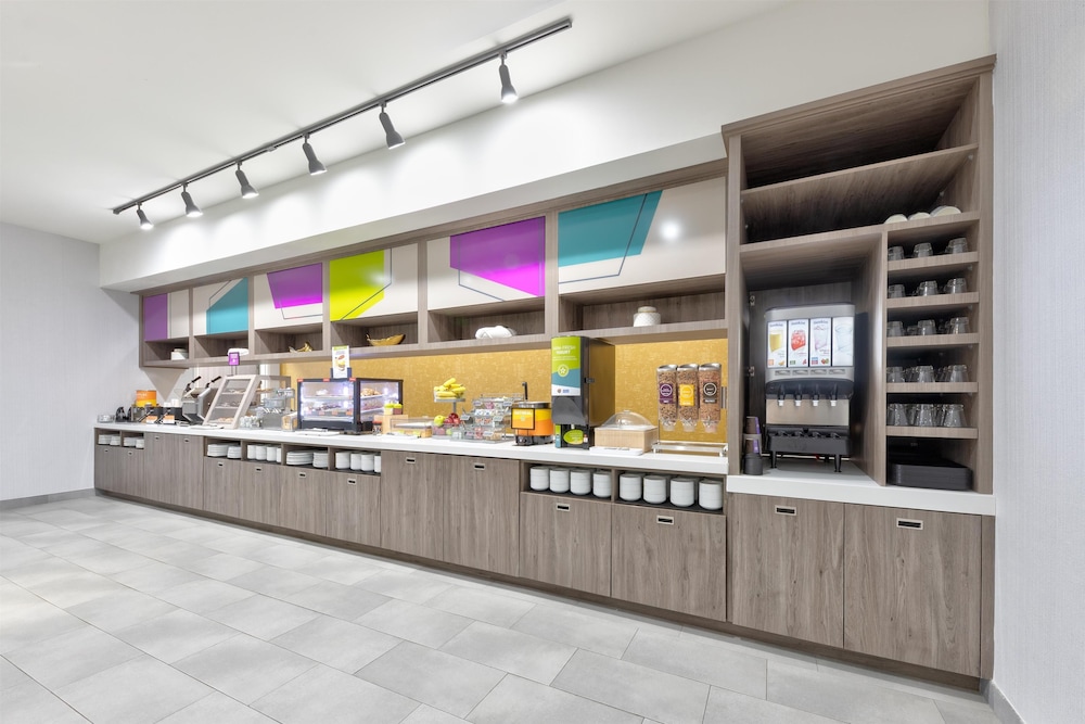 Home2 Suites by Hilton Paris - photo 36