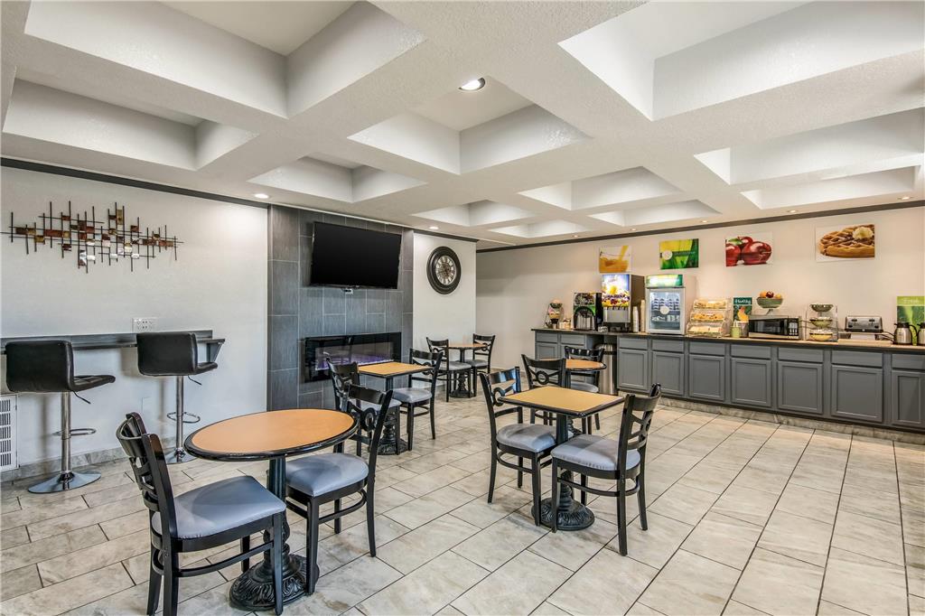 Quality Suites Maumelle Little Rock Northwest - photo 31
