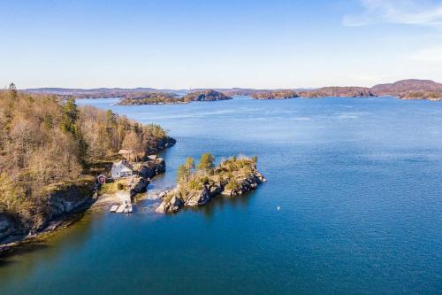 Explore Håøya Nature Reserve - last minute hotel in Unknown City