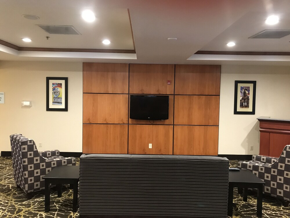 Holiday Inn Express Syracuse Fairgrounds by IHG - photo 6