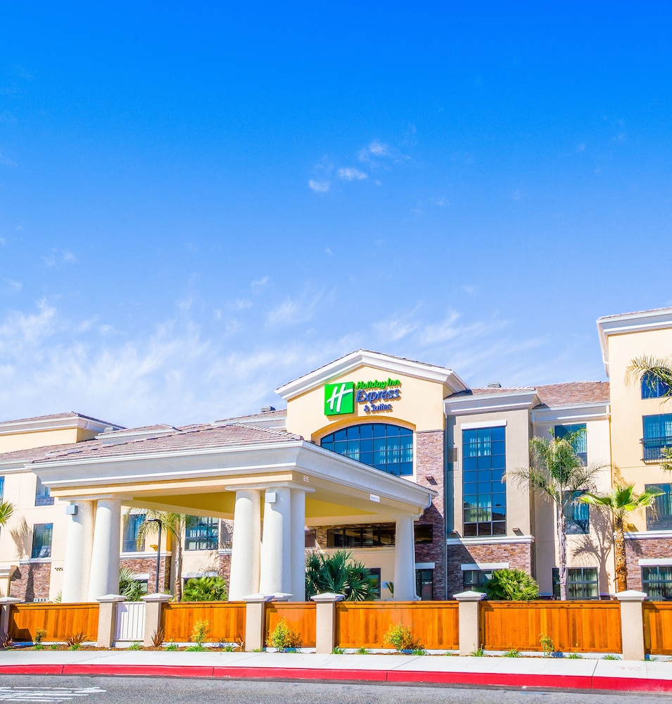 Holiday Inn Express & Suites Eureka by IHG - photo 29