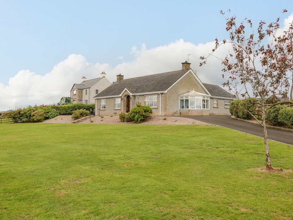 Braeside Farm House — 4-Star Luxury Hotel in Ballymena, United Kingdom